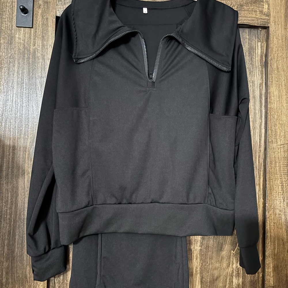 Black Zip-Up Sweatshirt and Pants Set